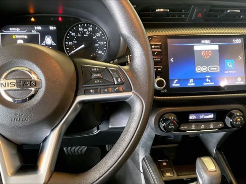 Used 2021 Nissan Kicks SV image 23