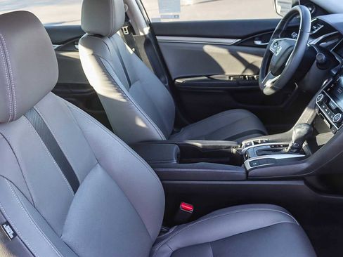 Used 2018 Honda Civic Touring image 15