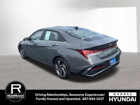 Certified 2025 Hyundai Elantra SEL FWD image 6