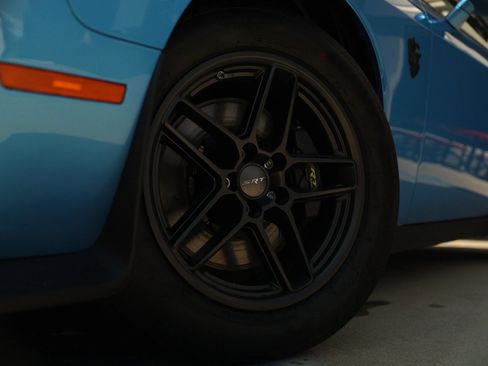 Used 2023 Dodge Challenger SRT Hellcat Redeye RWD image 9