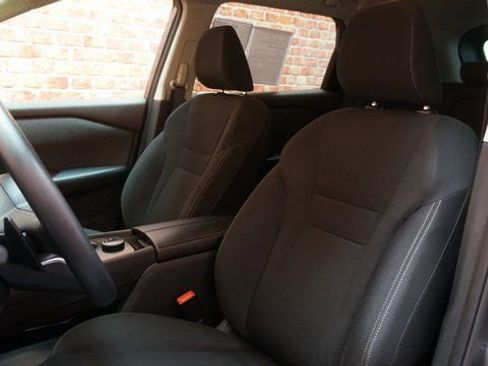 Certified 2023 Nissan Rogue S image 10