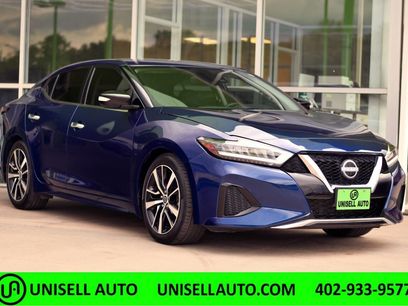 Used 2023 Nissan Maxima SV w/ Floor Mat Group