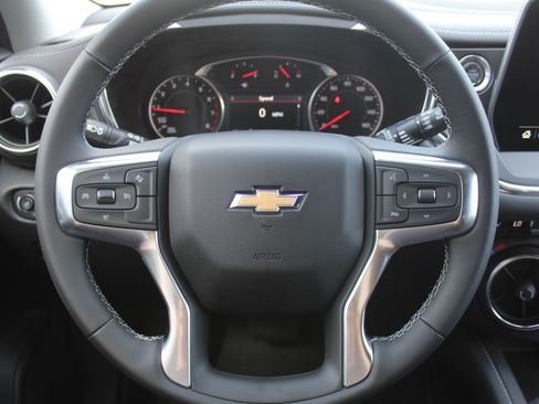 New 2026 Chevrolet Blazer LT w/ Midnight/Sport Edition AWD/4WD image 12