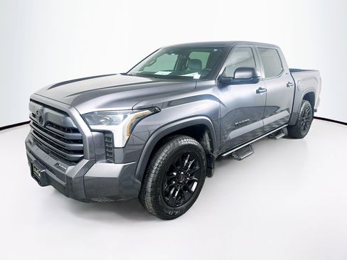 Used 2025 Toyota Tundra SR5 image 3