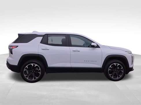 Used 2025 Chevrolet Equinox LT image 7