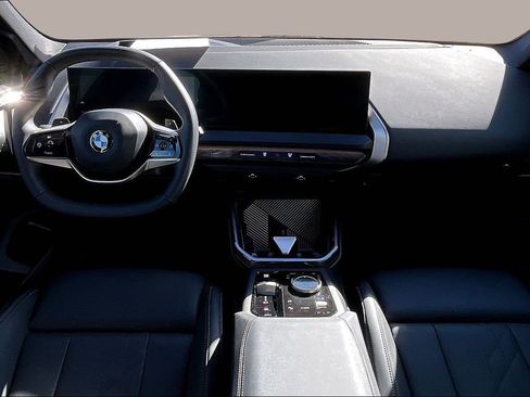 Certified 2025 BMW X3 xDrive30i w/ Premium Package image 7