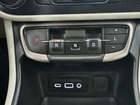 Used 2023 GMC Terrain Denali w/ LPO, Floor Liner Package AWD/4WD image 18