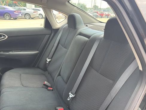 Used 2019 Nissan Sentra SR FWD image 39