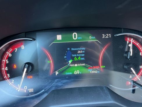 Used 2025 Toyota RAV4 XLE image 40