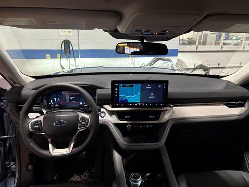 New 2026 Ford Explorer Active w/ Active Comfort Package AWD/4WD image 15