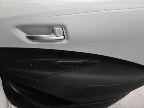 Used 2022 Toyota Corolla SE image 12