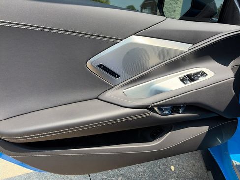 Used 2025 Chevrolet Corvette Stingray Preferred Cpe RWD image 12