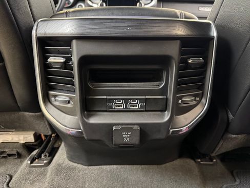 Used 2023 RAM 1500 Laramie AWD/4WD image 22