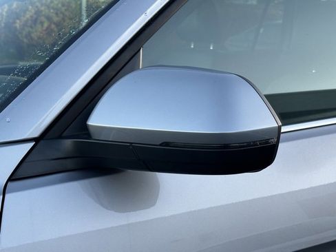 Certified 2024 Volkswagen Atlas SE image 11