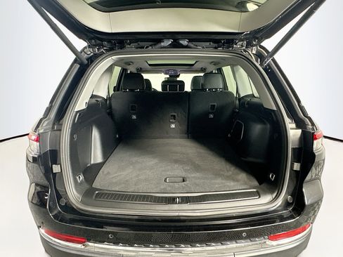 Used 2022 Jeep Grand Cherokee Limited 4xe image 31