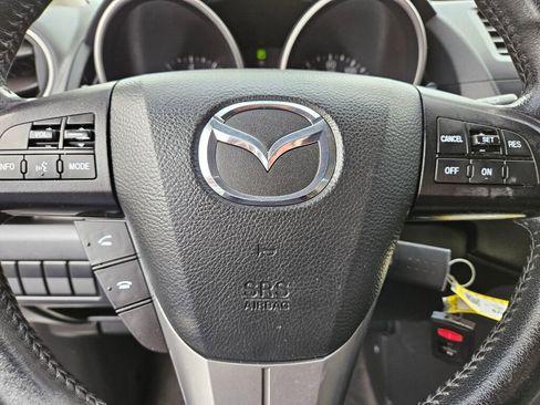 Used 2012 MAZDA MAZDA5 Touring w/ Moonroof & Audio Pkg image 17