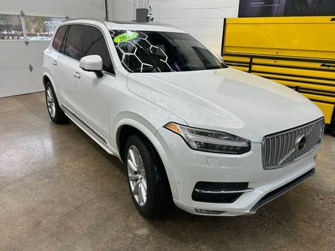 Used 2016 Volvo XC90 T6 Inscription w/ Vision Package AWD/4WD image 3