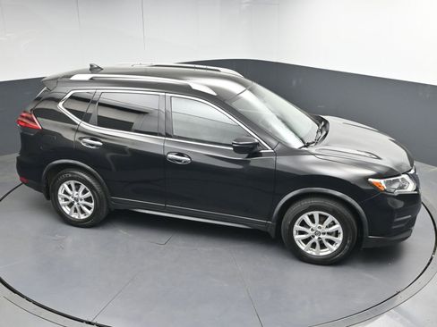 Used 2020 Nissan Rogue SV image 31
