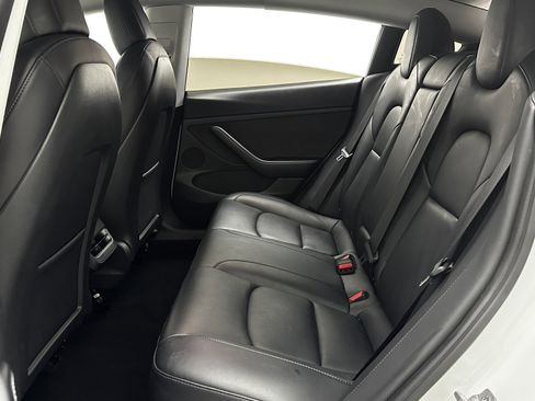 Used 2021 Tesla Model 3 Standard Range Plus image 27