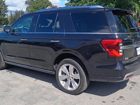 Used 2023 Ford Expedition Platinum AWD/4WD image 5
