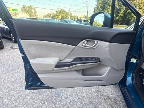 Used 2013 Honda Civic LX image 9