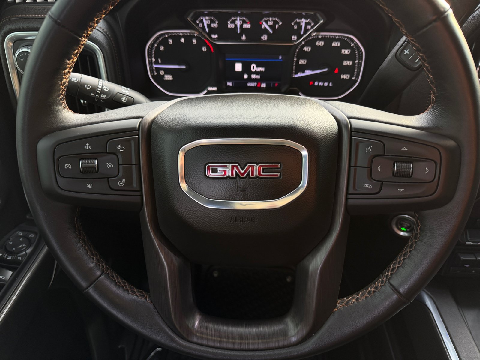 Used 2022 GMC Sierra 2500 AT4 w/ AT4 Preferred Package AWD/4WD image 19
