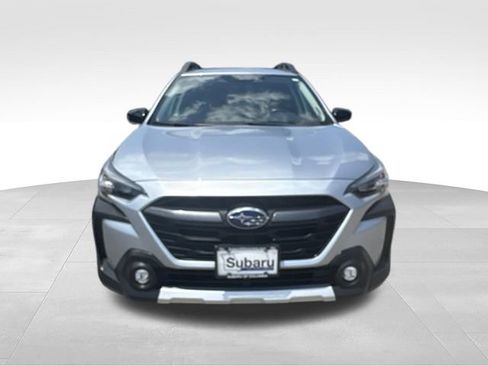 Used 2023 Subaru Outback Limited XT AWD/4WD image 2