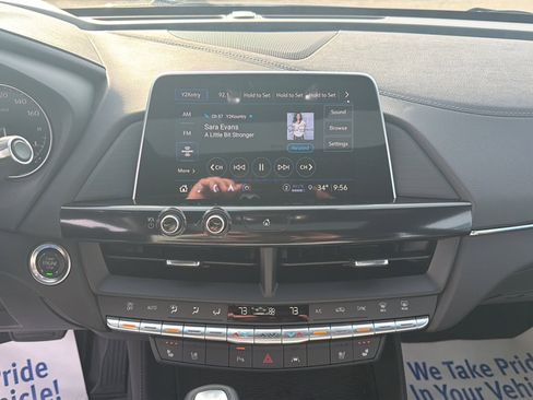 Used 2025 Cadillac CT4 Premium Luxury image 11