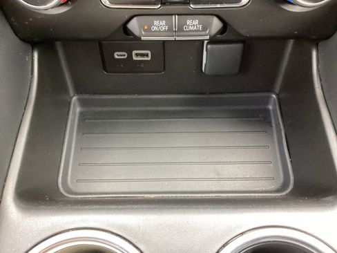 Used 2024 Chevrolet Tahoe LS image 24