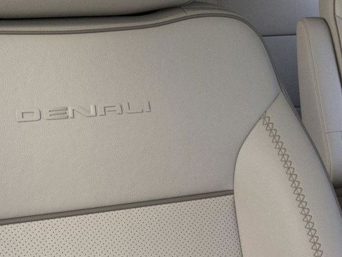 New 2026 GMC Yukon XL Denali image 21