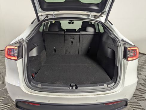 Used 2022 Tesla Model Y Performance image 29