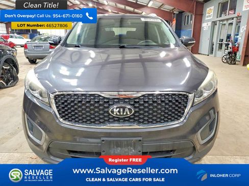 Used 2016 Kia Sorento LX image 7