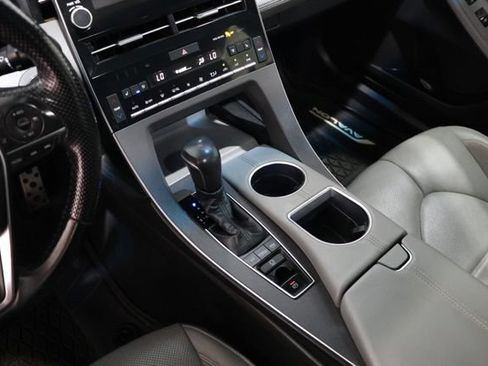 Used 2019 Toyota Avalon Touring w/ Advanced Safety Package FWD image 29