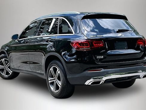 Used 2020 Mercedes-Benz GLC 300 4MATIC image 4