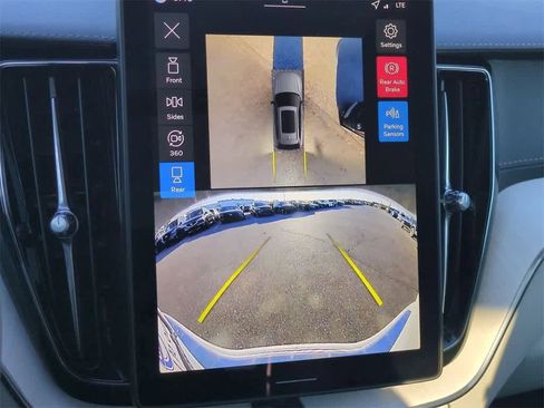 New 2026 Volvo XC60 B5 Ultra w/ Protection Package Premier image 22