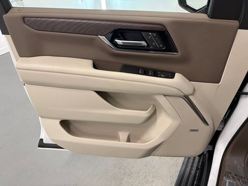 New 2026 GMC Yukon XL Denali w/ Sun & Power Step Package RWD image 16