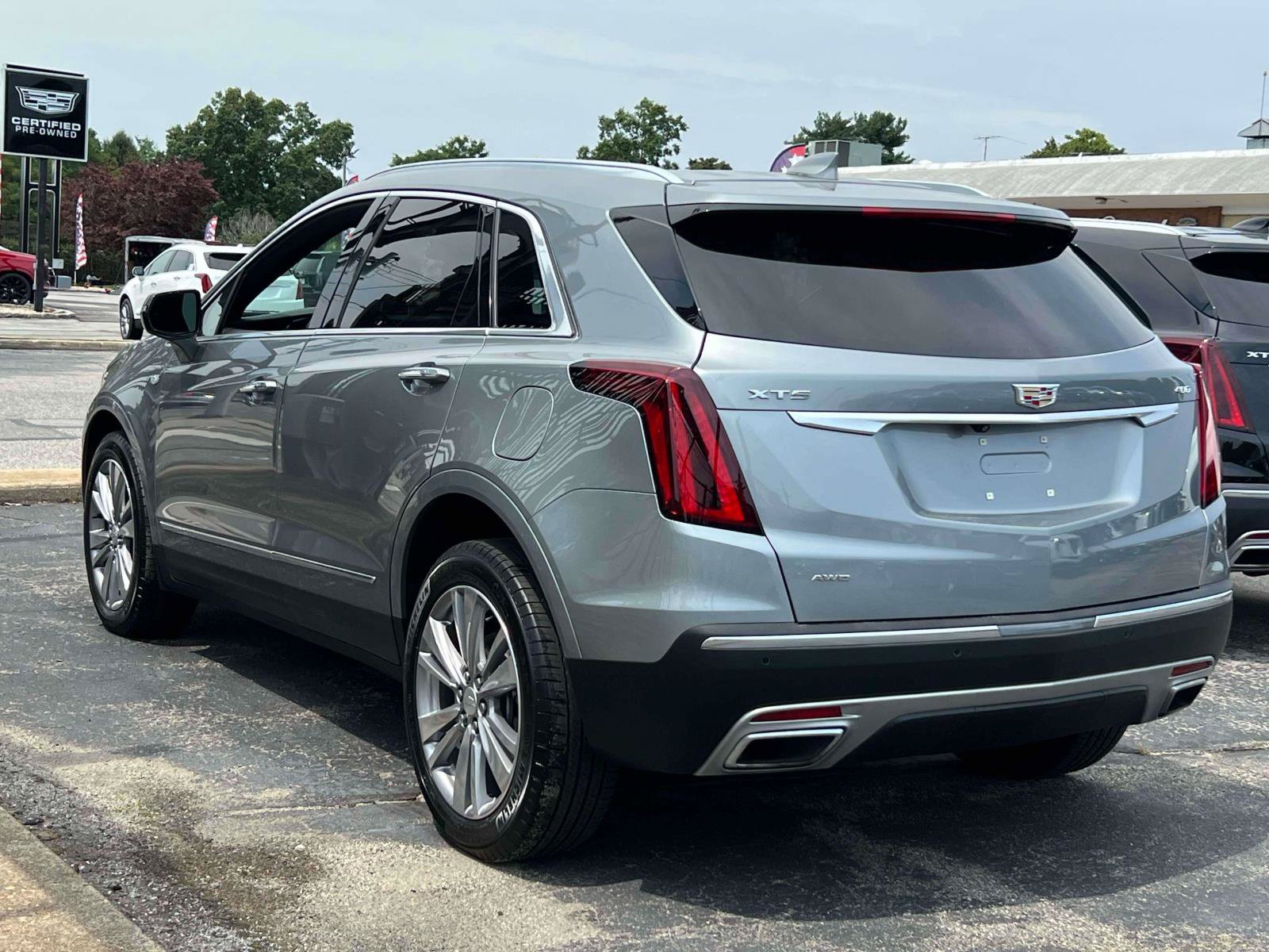 Certified 2024 Cadillac XT5 Premium Luxury AWD/4WD image 5