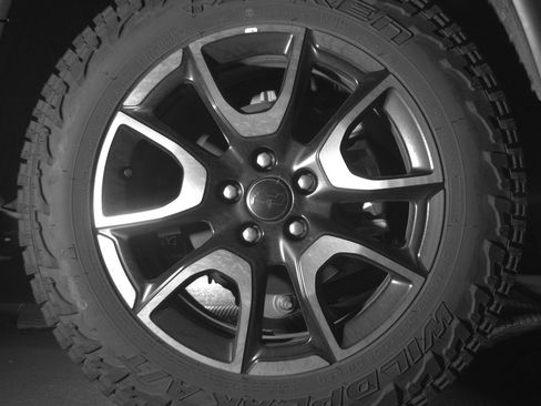 Used 2025 Jeep Compass Trailhawk image 15