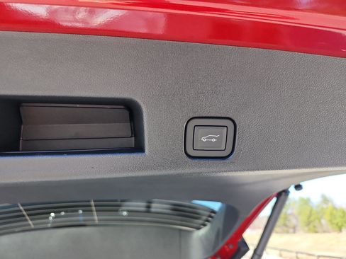 New 2026 GMC Acadia Elevation image 8