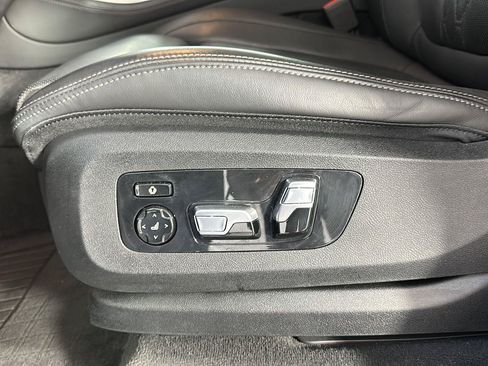 Used 2022 BMW X5 M50i AWD/4WD image 10