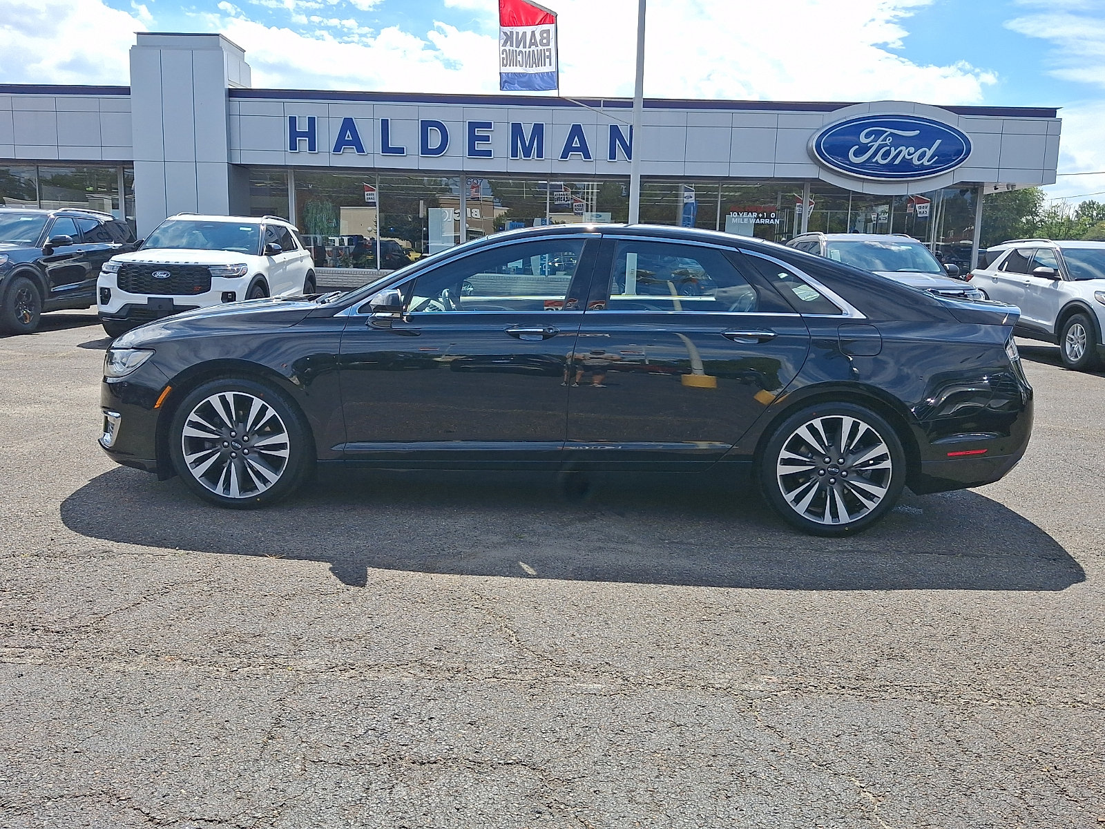 Used 2019 Lincoln MKZ Reserve AWD/4WD image 4