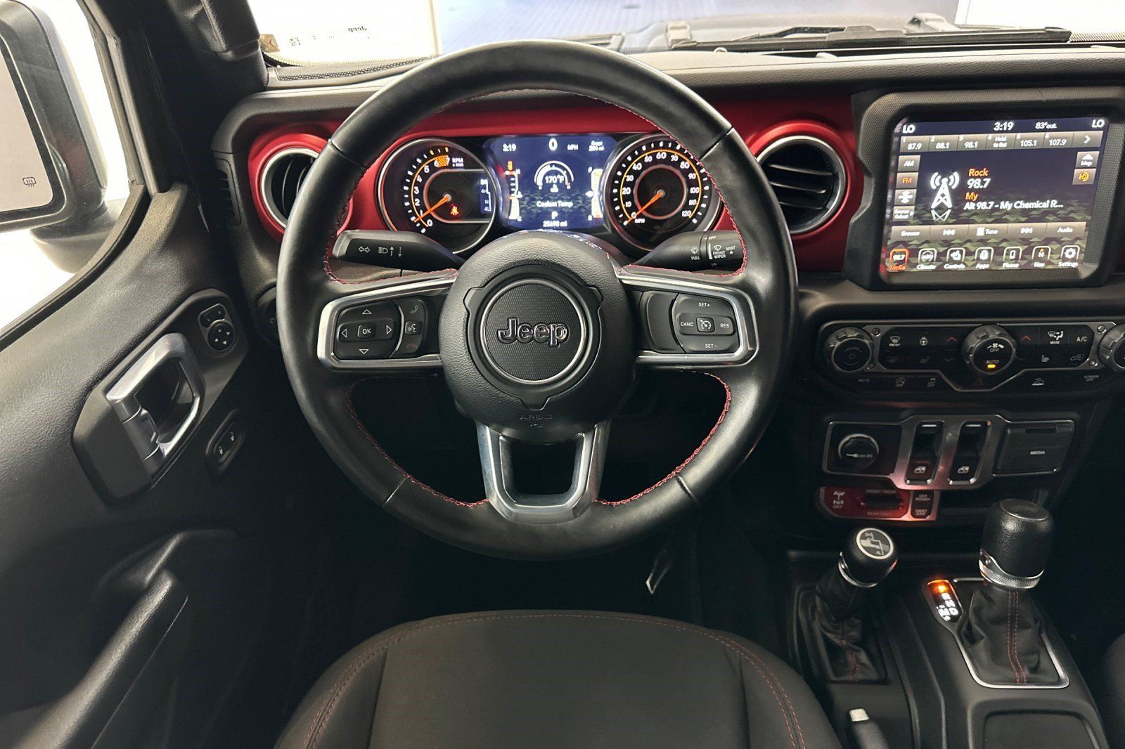 Used 2023 Jeep Wrangler Rubicon w/ Cold Weather Group AWD/4WD image 32