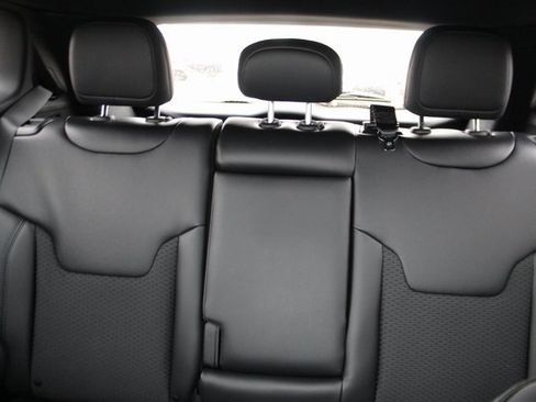 New 2026 Jeep Compass Latitude image 26