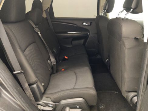 Used 2017 Dodge Journey SE FWD image 19