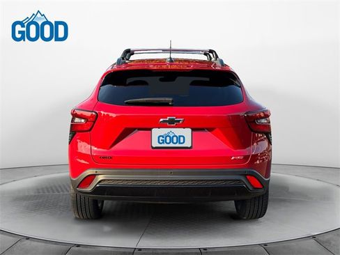 New 2026 Chevrolet Trax RS w/ Sunroof Package image 4