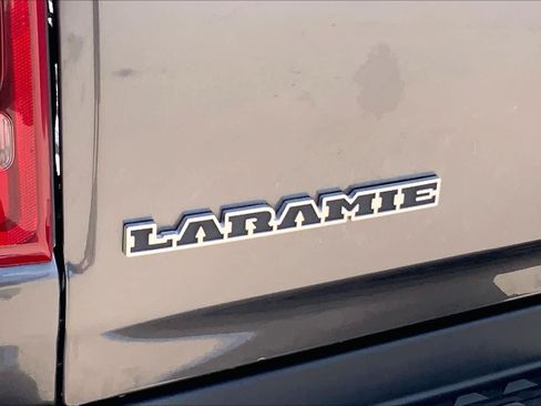 Used 2024 RAM 1500 Laramie AWD/4WD image 31