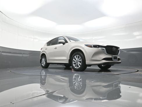 Used 2024 MAZDA CX-5 AWD 2.5 S w/ Preferred Package image 9