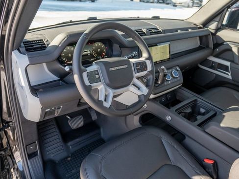 New 2024 Land Rover Defender 110 S image 11