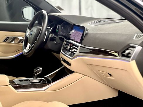 Used 2021 BMW 330i xDrive Sedan w/ Convenience Package image 21