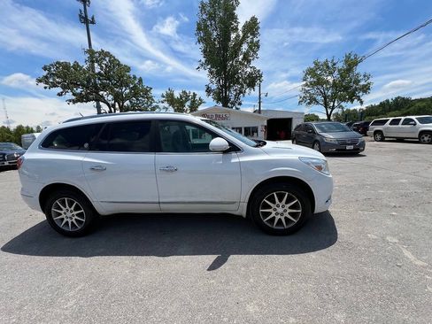 Used 2017 Buick Enclave Convenience w/ Trailering Package FWD image 22